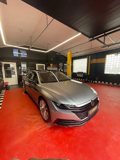 CORSO Detailing - Myjnia samochodowa | Oklejanie (Siemianowice Śląskie, Katowice, Piekary Śląskie, Bytom, Chorzów, Wojkowice)